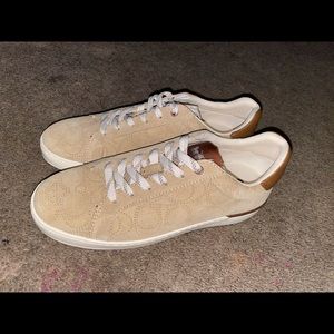 Coach shoes size us 7.5d
